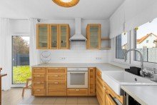 Moderne Einbauk�che Ein Zuhause f�r Familien mit Garten und Top-Lage