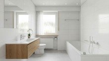Inspiration: Modernes Bad mit klaren Linien Familienfreundliches Wohnen in Donaustauf: Reihenmittelhaus in begehrter Lage