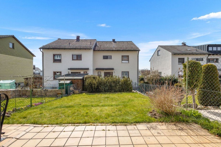 Sonnige Terrasse als ruhiger R�ckzugsort Reihenmittelhaus Donaustauf